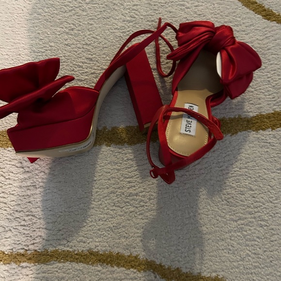 Steve Madden Lively Platform Sandal - Red Satin - Picture 3 of 3